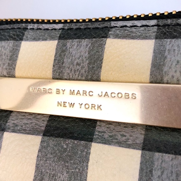 Marc by Marc Jacobs Black & White Tote Bag - Picture 5 of 8